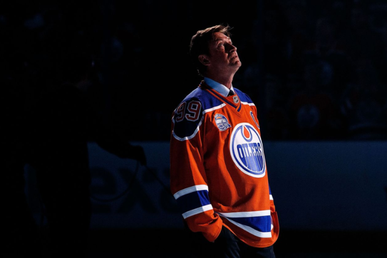 Wayne Gretzky: The Greatest Hockey Player of All Time and His Most Iconic Quotes