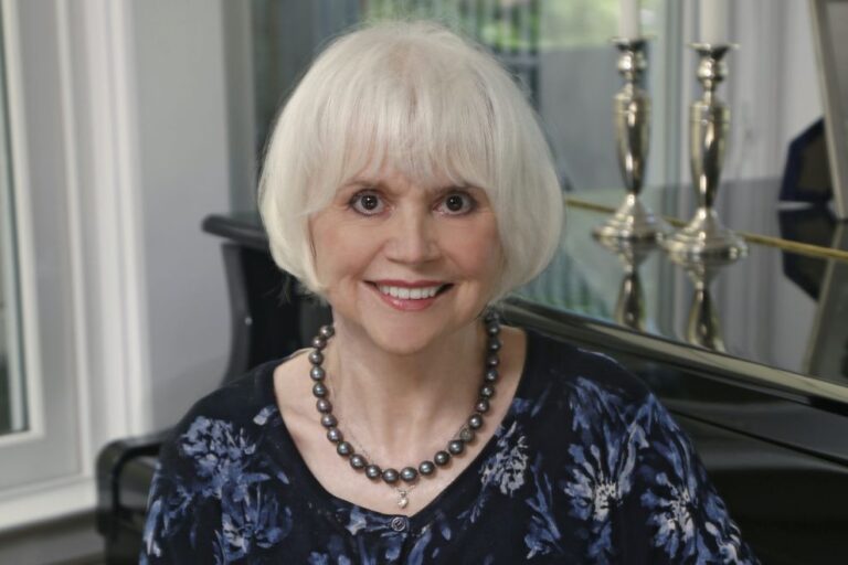Linda Ronstadt Quotes & Life Story: Iconic Voice of American Music