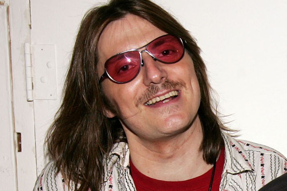 Mitch Hedberg: 10 Inspiring and Hilarious Quotes from a Comedy Icon